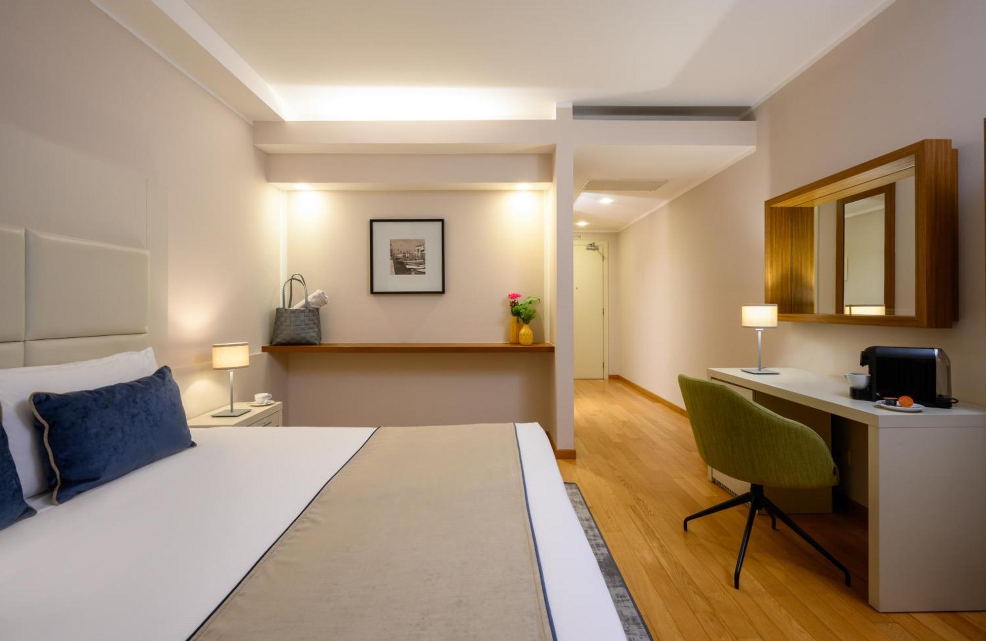 Leonardo Hotel Lago Di Garda - Wellness And Spa Λατζίζε Εξωτερικό φωτογραφία