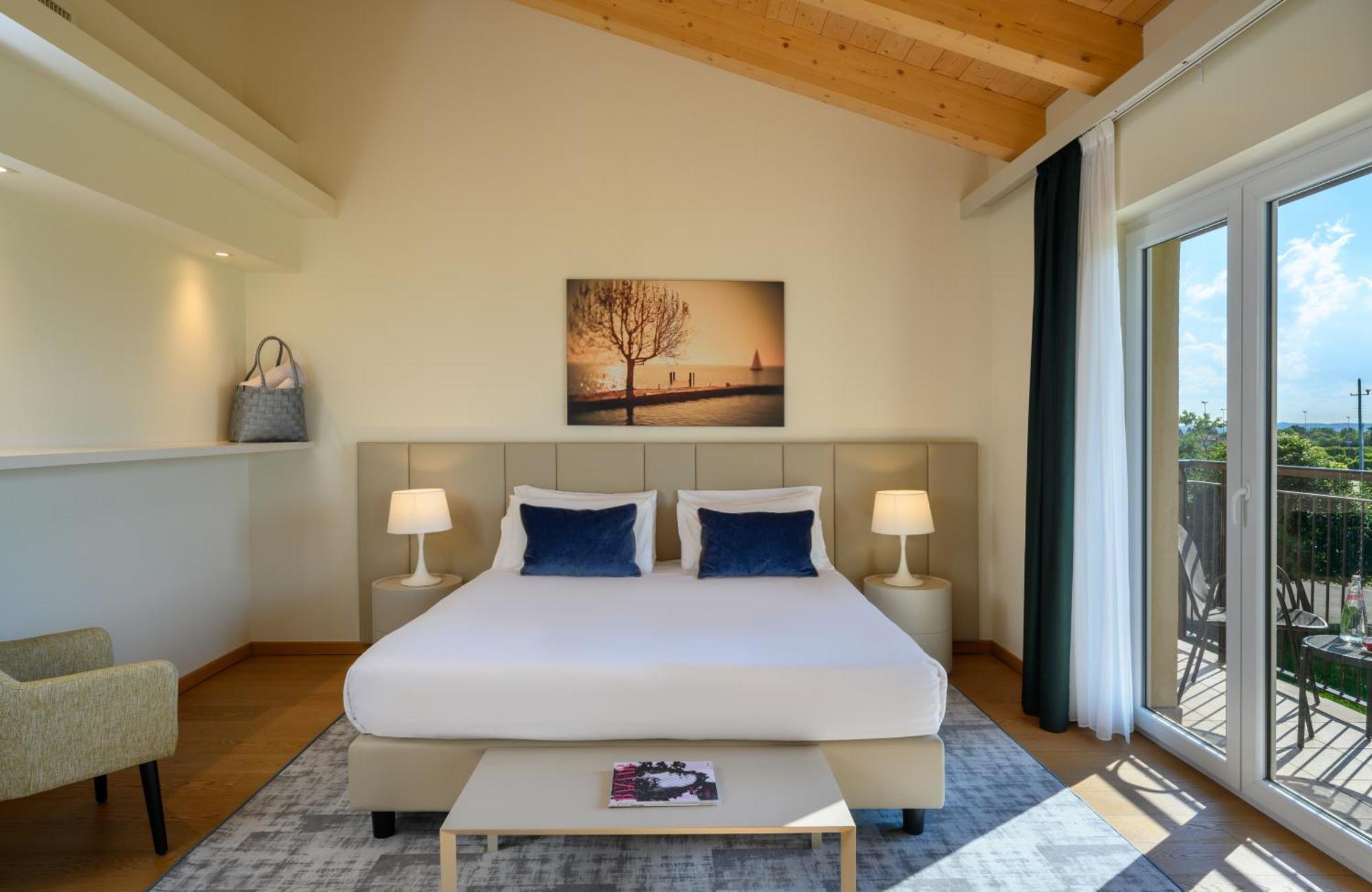 Leonardo Hotel Lago Di Garda - Wellness And Spa Λατζίζε Εξωτερικό φωτογραφία
