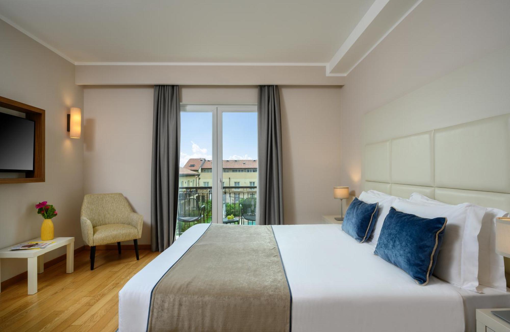 Leonardo Hotel Lago Di Garda - Wellness And Spa Λατζίζε Εξωτερικό φωτογραφία