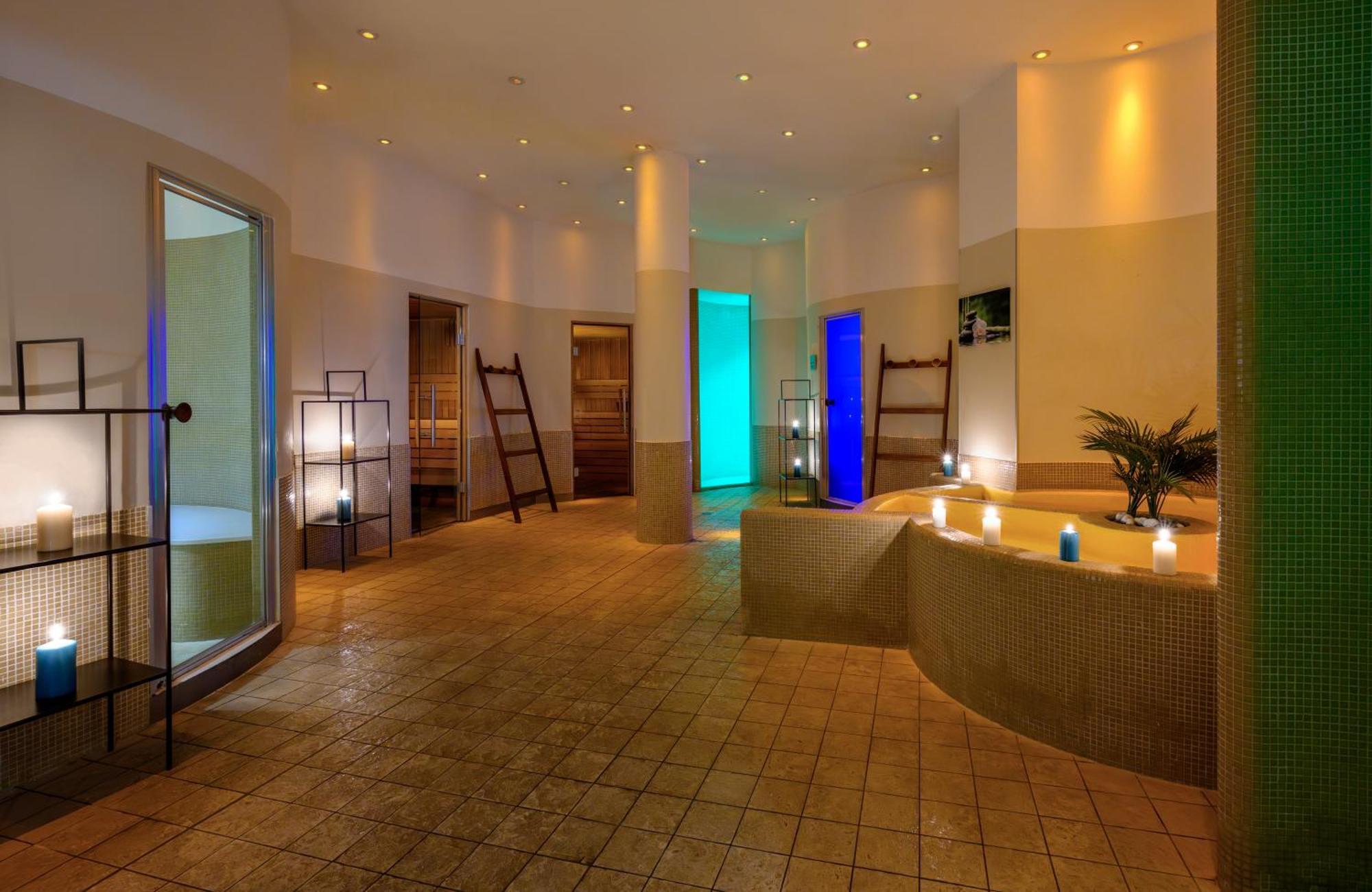 Leonardo Hotel Lago Di Garda - Wellness And Spa Λατζίζε Εξωτερικό φωτογραφία