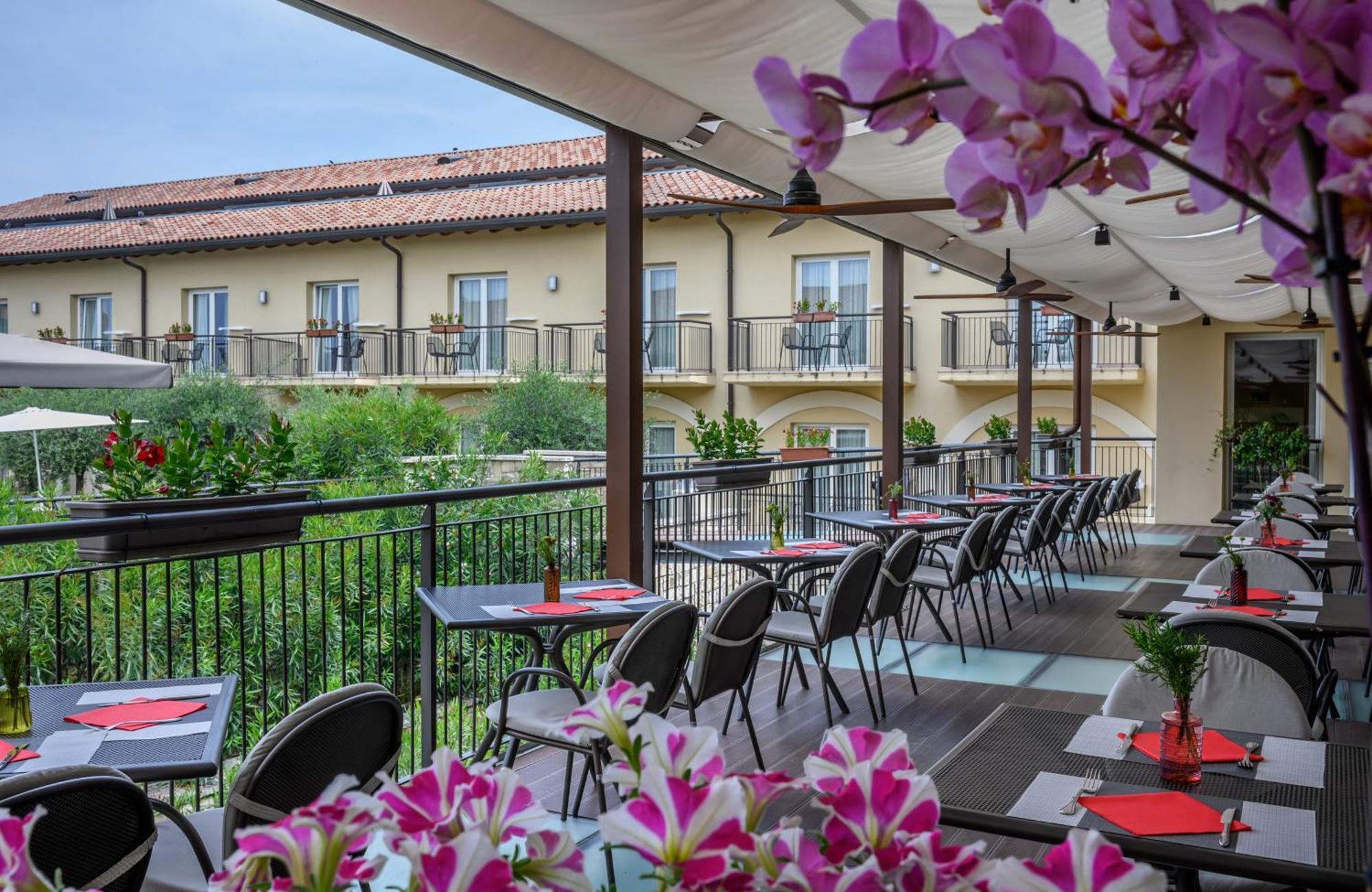 Leonardo Hotel Lago Di Garda - Wellness And Spa Λατζίζε Εξωτερικό φωτογραφία