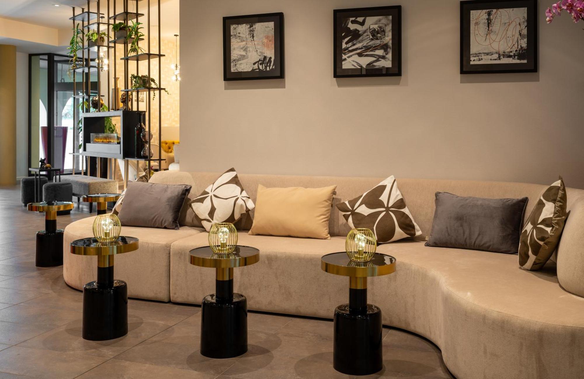 Leonardo Hotel Lago Di Garda - Wellness And Spa Λατζίζε Εξωτερικό φωτογραφία
