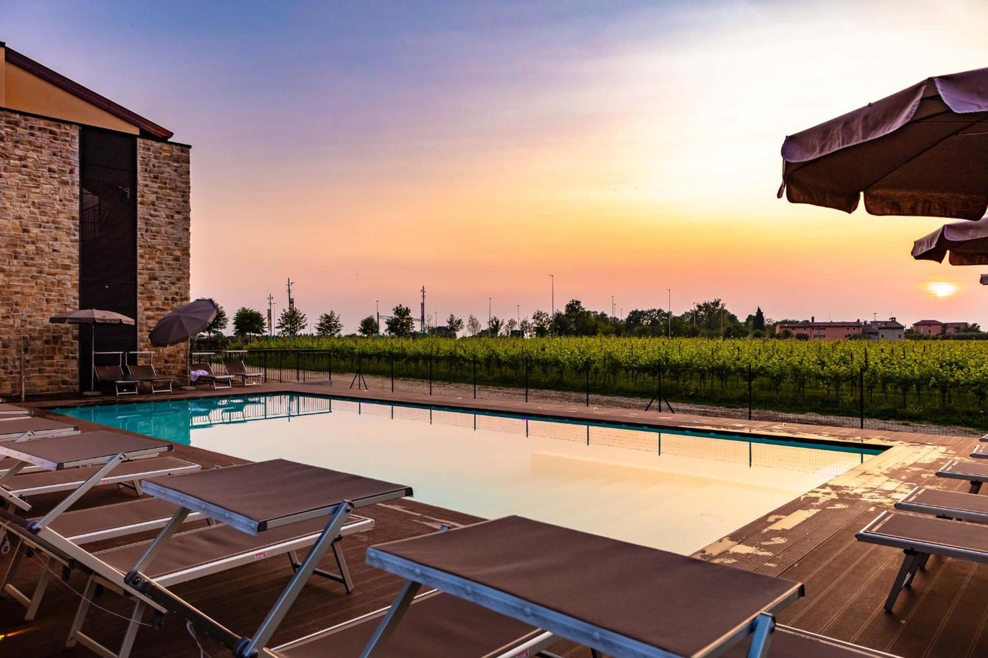 Leonardo Hotel Lago Di Garda - Wellness And Spa Λατζίζε Εξωτερικό φωτογραφία