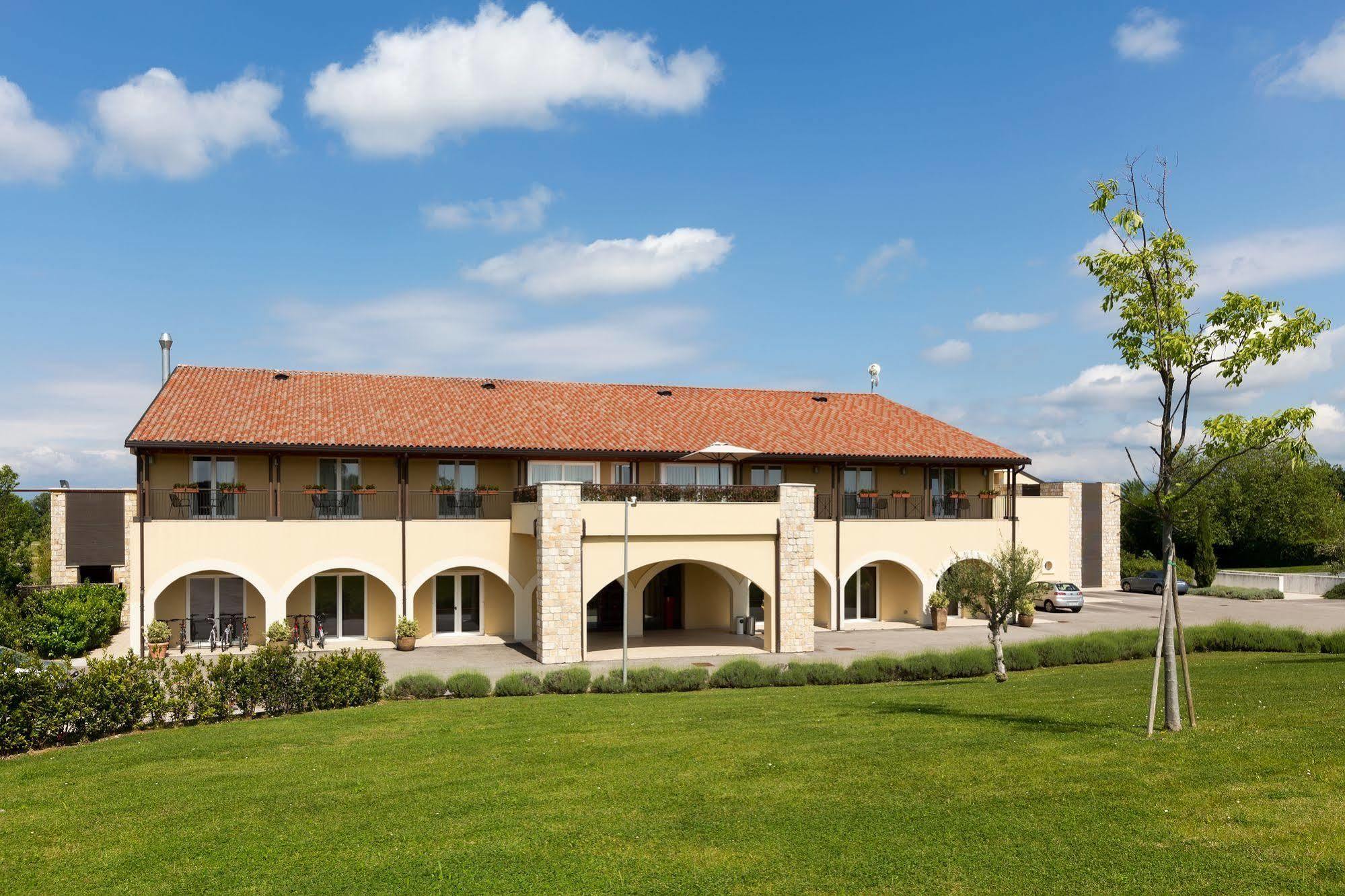 Leonardo Hotel Lago Di Garda - Wellness And Spa Λατζίζε Εξωτερικό φωτογραφία
