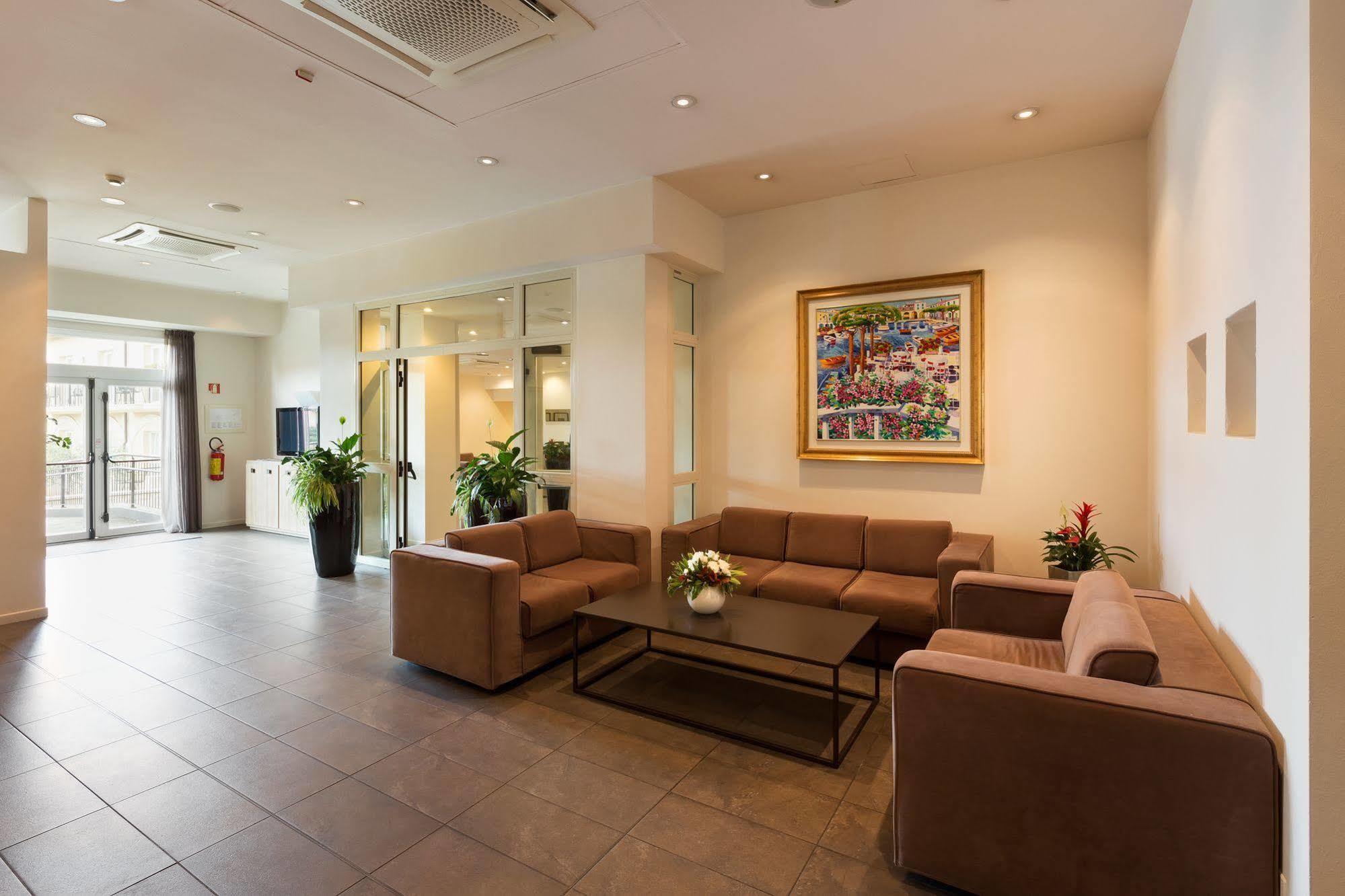 Leonardo Hotel Lago Di Garda - Wellness And Spa Λατζίζε Εξωτερικό φωτογραφία