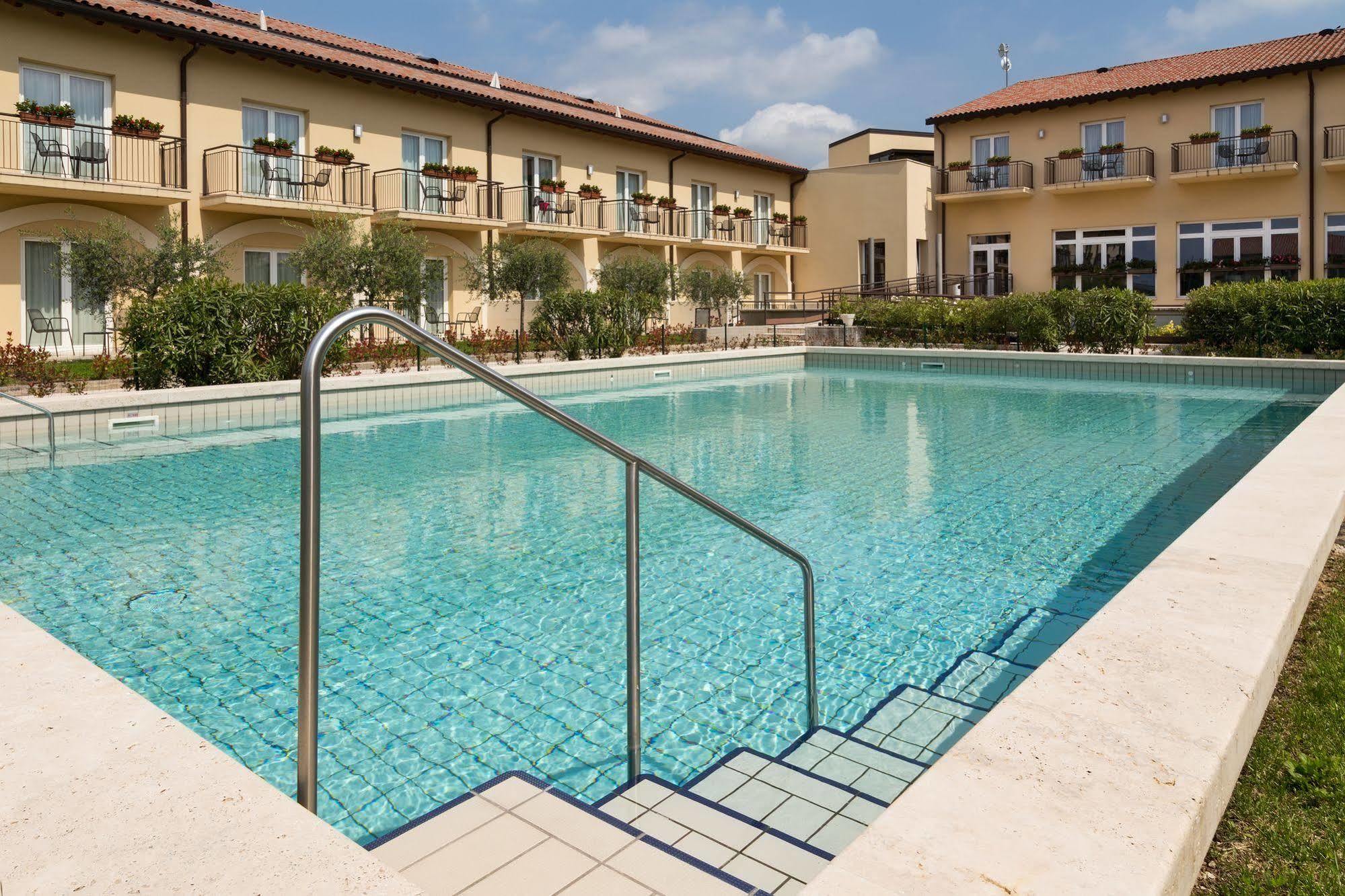 Leonardo Hotel Lago Di Garda - Wellness And Spa Λατζίζε Εξωτερικό φωτογραφία
